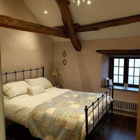 Wonderful 2-bedroom With Hot Tub 5* Views Сasa de vacaciones